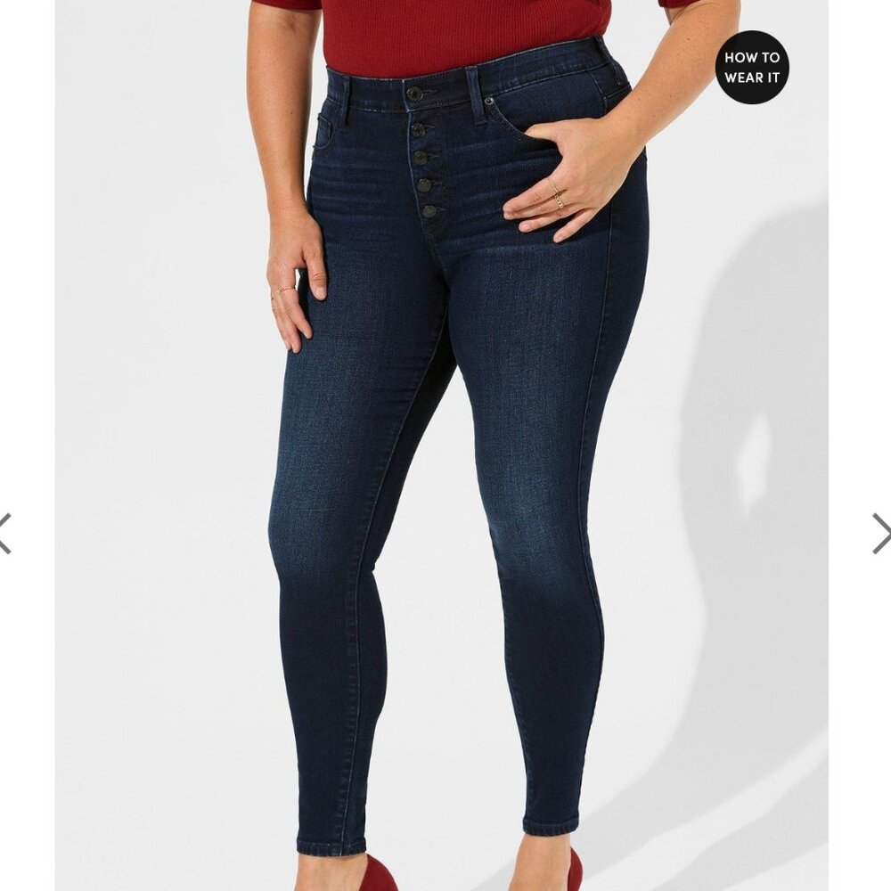 Bombshell Skinny Super Soft High-Rise Jean Button Fly 18 Short